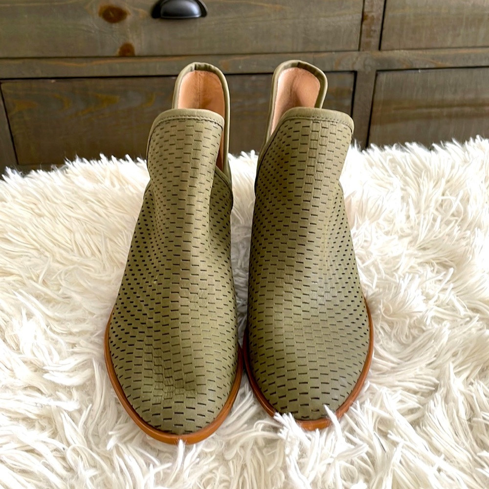 Lucky Brand Baley Ankle boots Green size 8.5